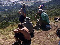 Turistas en la "pampita" del Cerro Piltriquitron, El Bolson