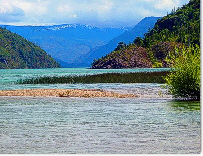 Desemboque del Rio Epuyen en Lago puelo