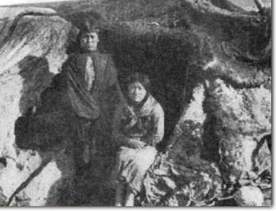 Tehuelches toldo mujeres