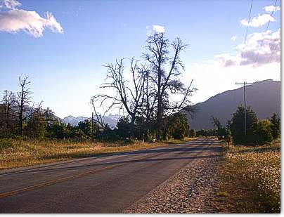 Camino al lago, desde Villa Lago Puelo