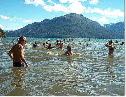 Playita en Lago Puelo, Verano