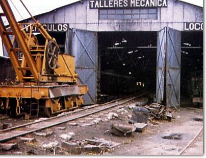 Frente del Taller Principal del ramal en la estación El Maitén