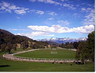 Cancha de Futbol en Lago Escondido, El Bolson Patagonia Argentina
