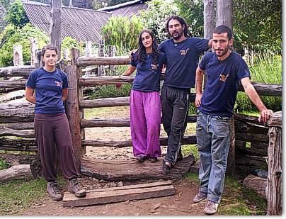 El equipo de refugieros del Cajon del Azul